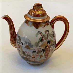 Vintage Japanese Kutani Eggshell teapot